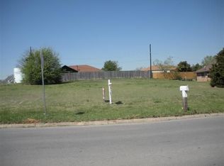 6716 Rendon Rd, Fort Worth, TX 76140