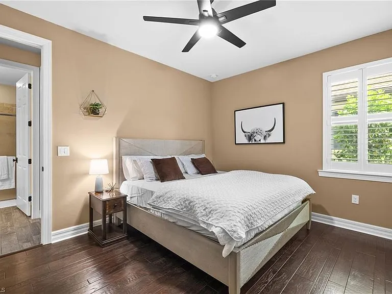 14750 Laguna Dr — Photo 34