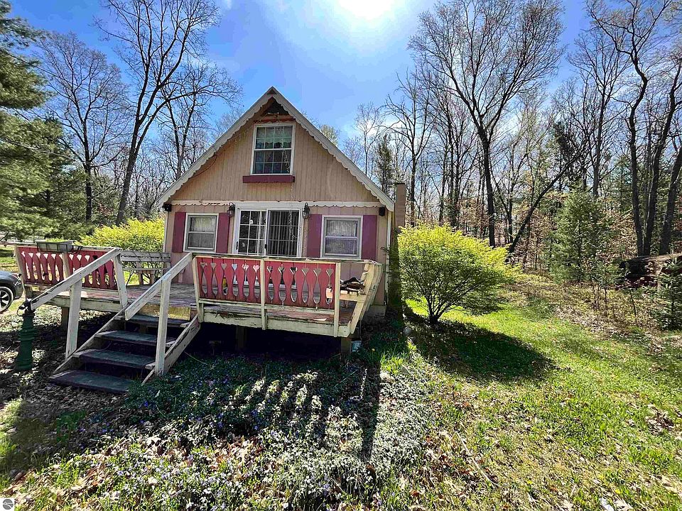 611 Beverly Dr, Harrison, MI 48625 Zillow