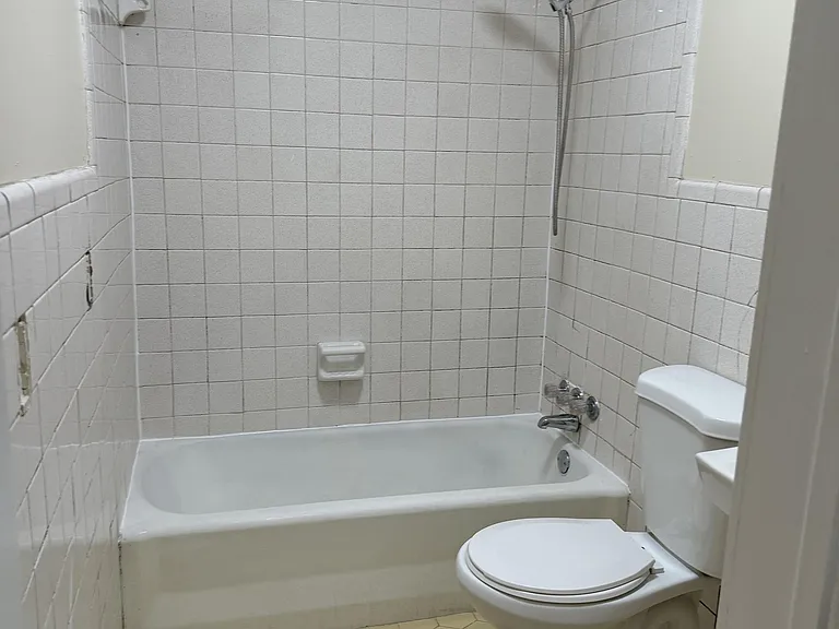 606 Cypress St #1 — Photo 2