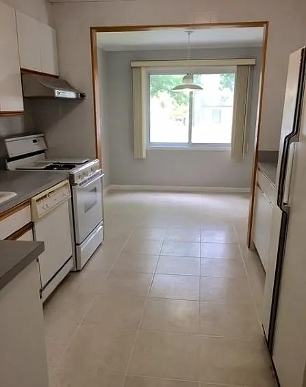 91 Irving Ave — Photo 6