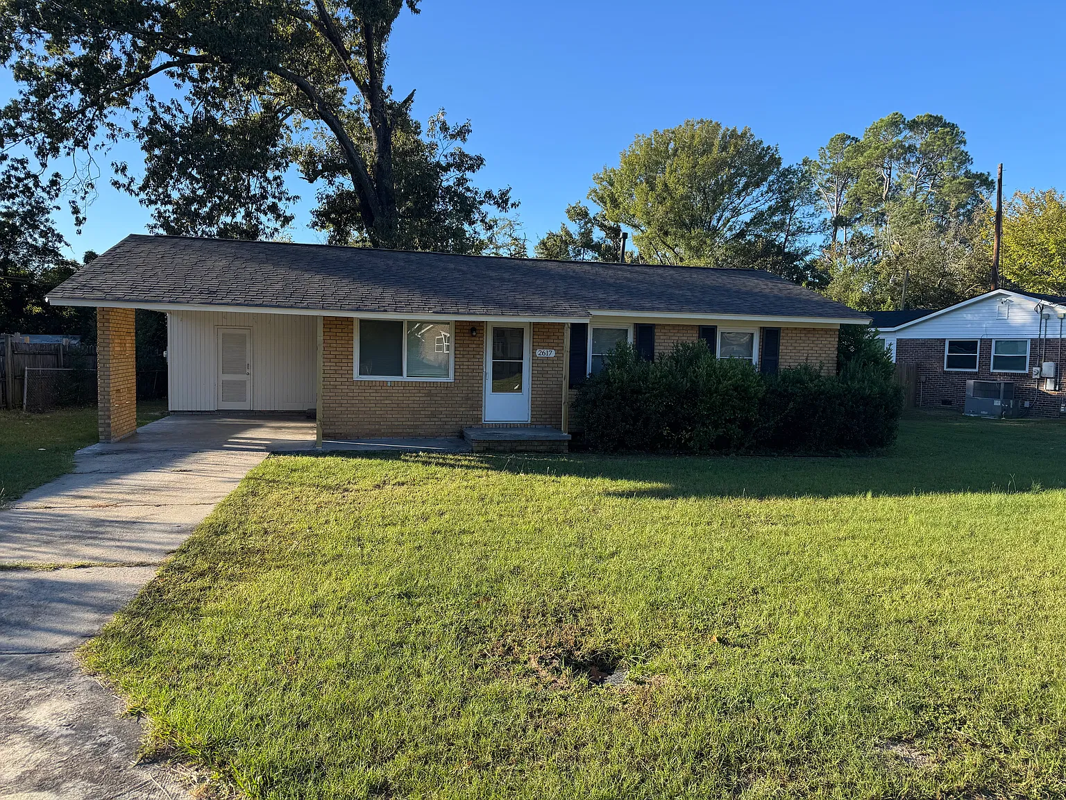 3 bed, 1284 sqft, $1,450 — Photo 1