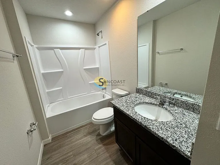 7632 Mailes Ct #7632102 — Photo 6