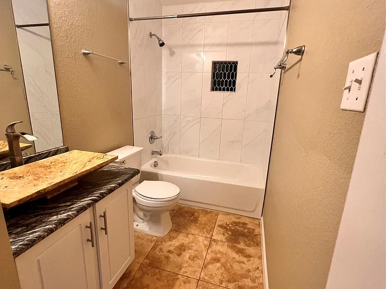 1511 Tonia Loop — Photo 21