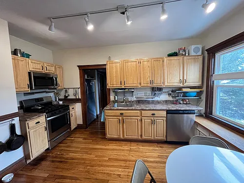 12 Verona St #6 Photo 1