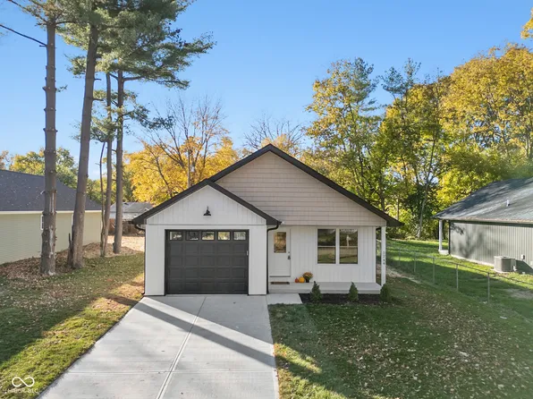 5244 N Vance St N, Columbus, IN 47201