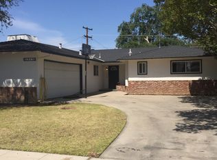 3943 N 6th St, Fresno, CA 93726