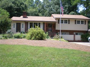 605 Sherbrook Dr, High Point, NC 27262