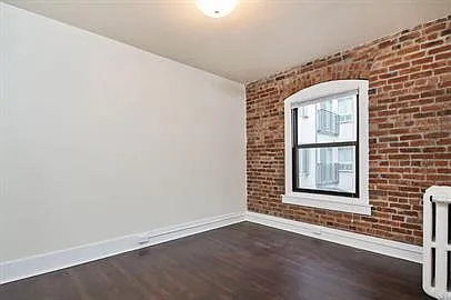 304-308 Bell St // Belltown Adams Apartment // Seattle - 24 — Photo 3