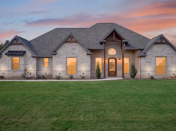129 Heritage Springs Dr, Weatherford, TX 76087