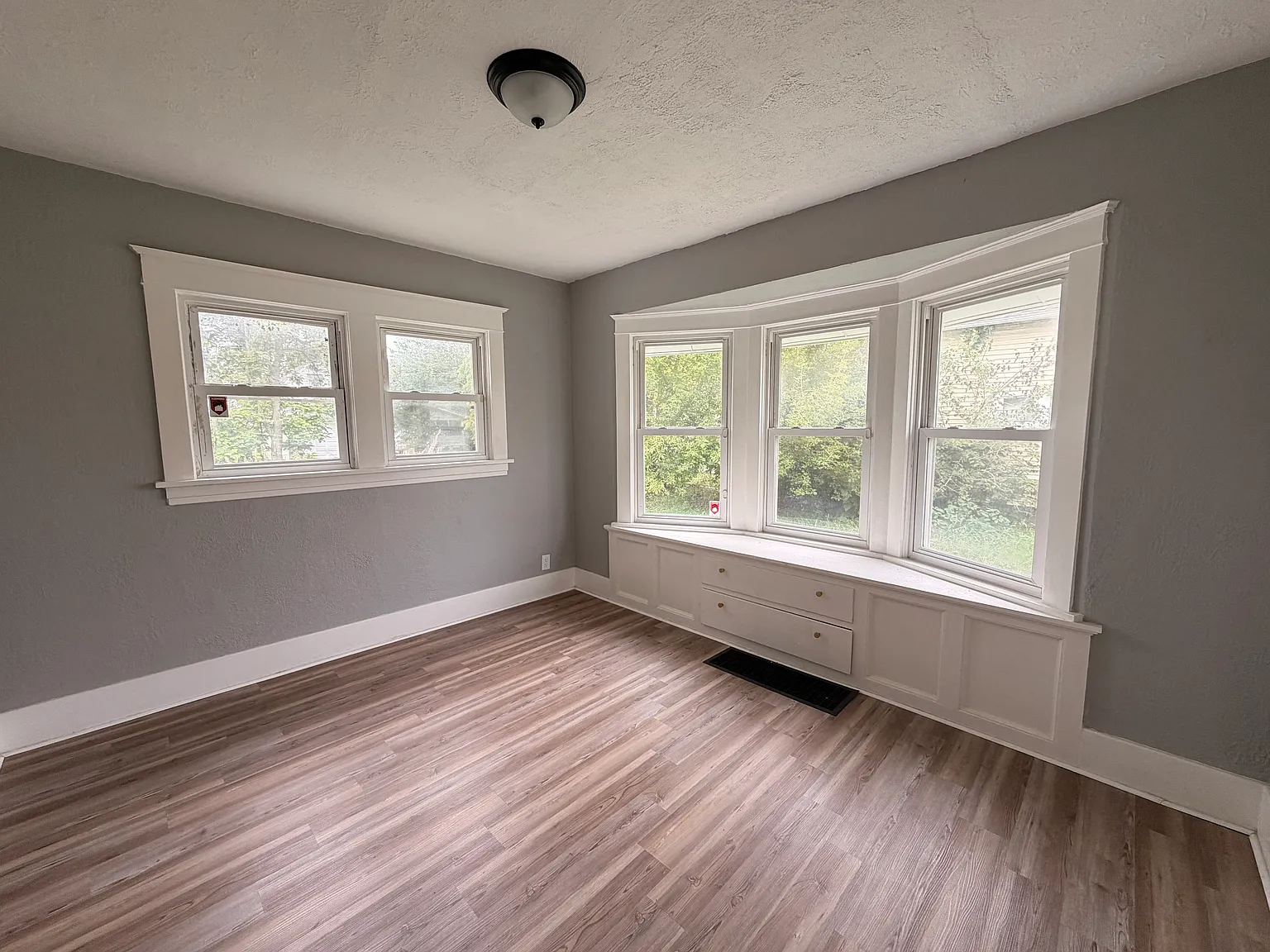 3 bed, 1182 sqft, $1,225 — Photo 4