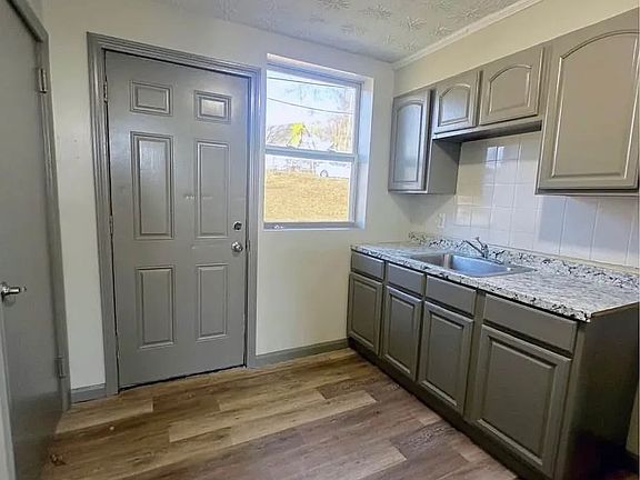 5th image of 350 Lasalle St #425