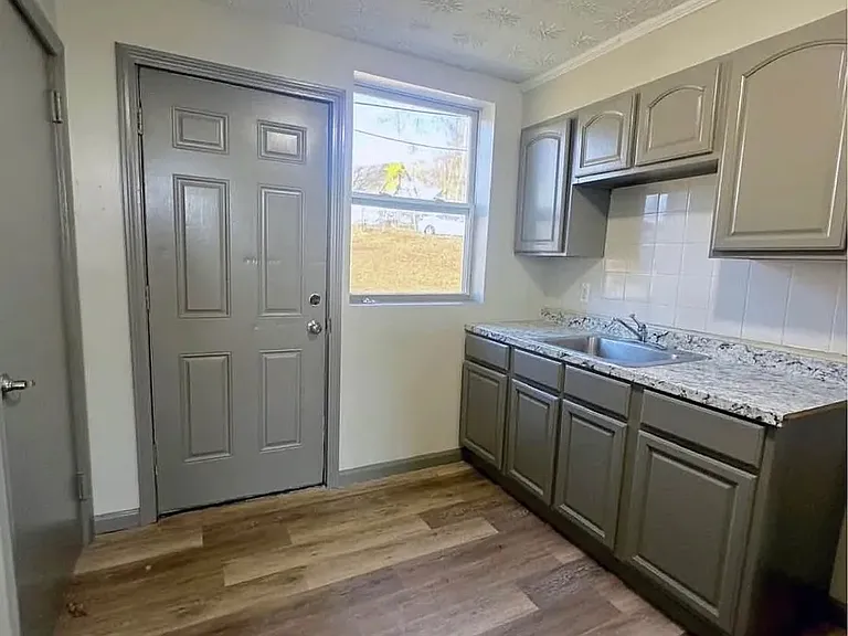 350 Lasalle St #425 — Photo 5