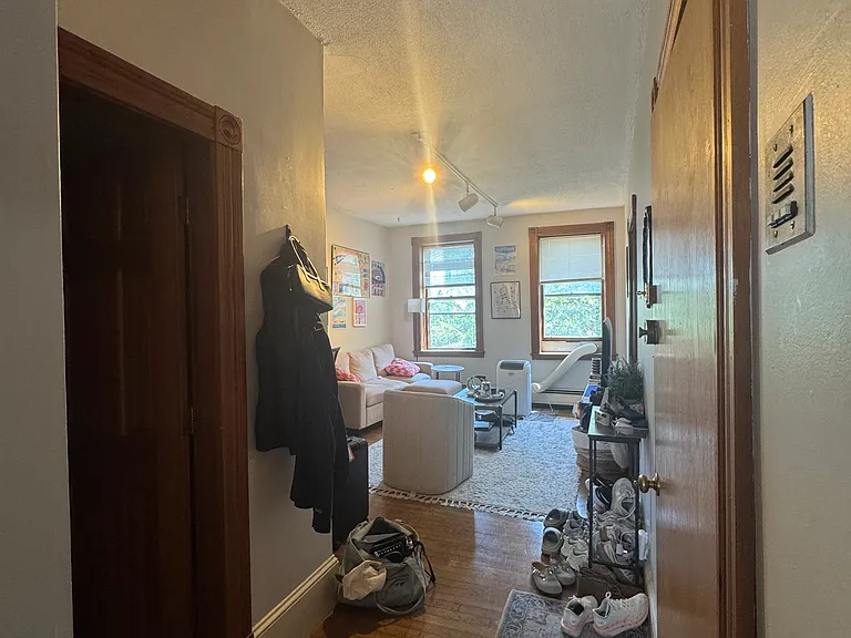 41 Garden St #10T — Photo 2