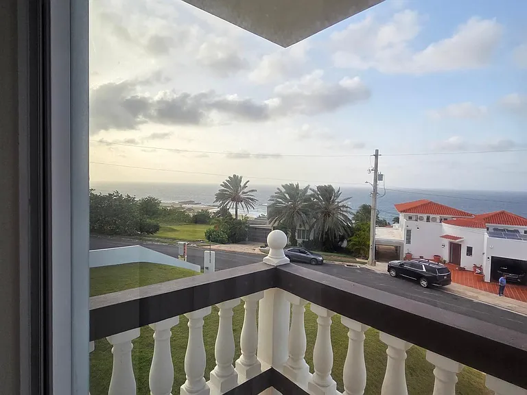 3 Mirador Del Cielo Cliff St #3 — Photo 9