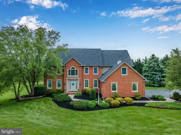 26 S Thrush Dr, Carlisle, PA 17015