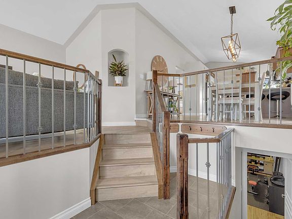3rd image of 69 Bowman Cir