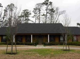 955 Belvedere Dr, Beaumont, TX 77706
