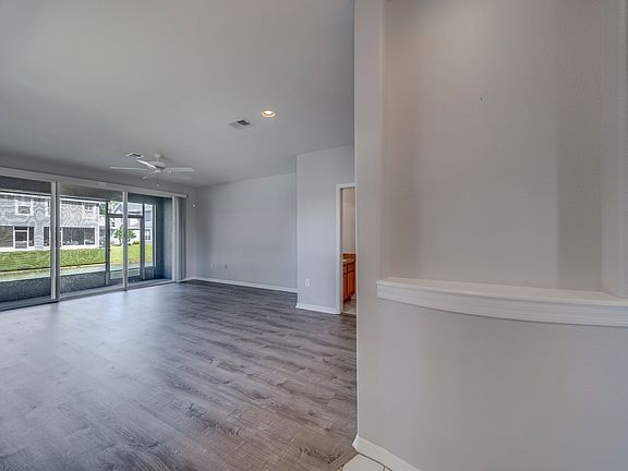 5th image of 6133 Parkside Meadow Dr