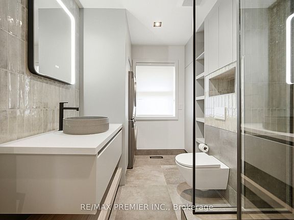 4th image of 19 Jacinta Dr