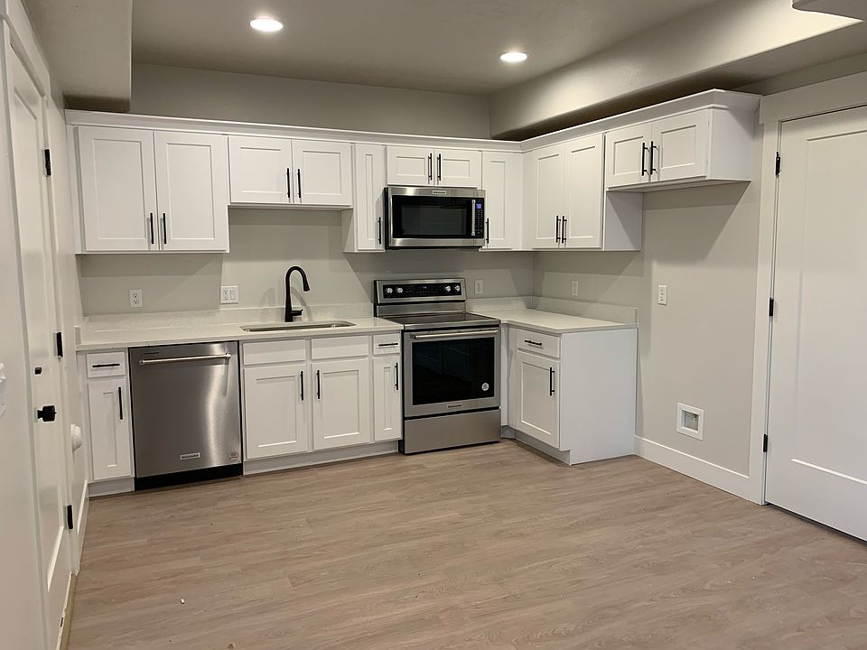 1st image of 176 W Hayata Ln