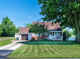 5230 Grauer Rd, Niagara Falls, NY 14305