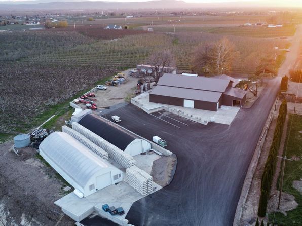 1670 Smith Rd, Zillah, WA 98953