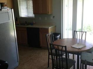 411 Rhianon Dr, Merced, CA 95341