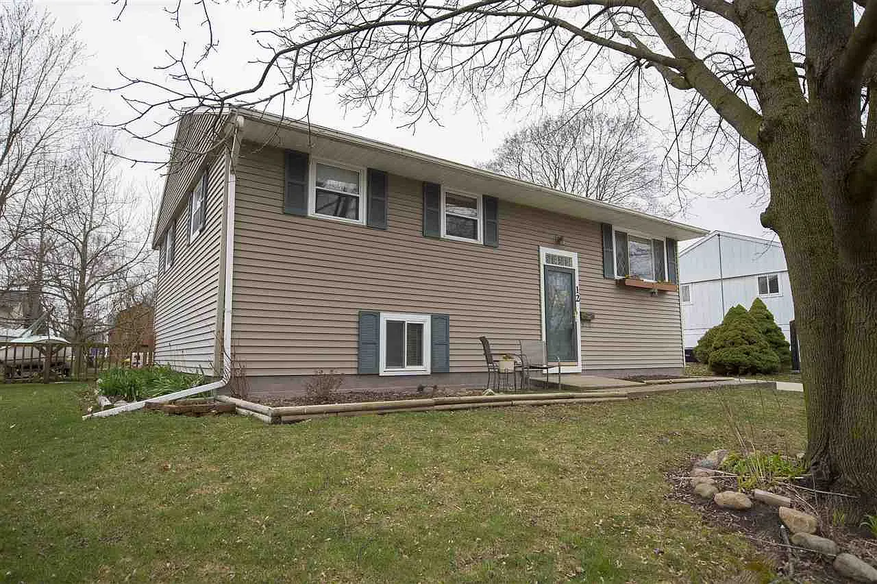 12 Jeffrey Dr photo 1