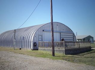 1005 W Paris Ave, Seadrift, TX 77983