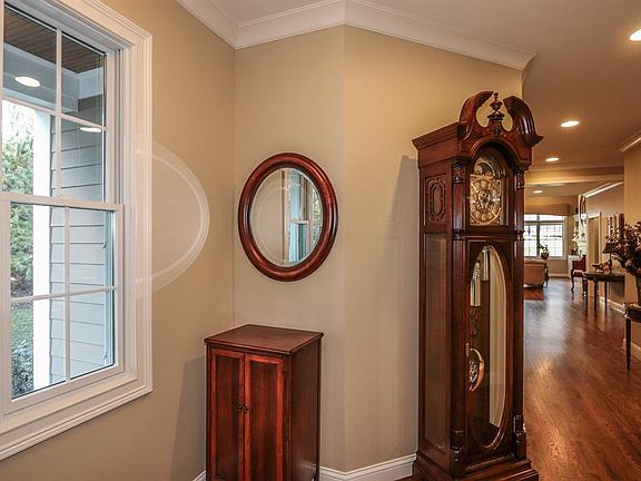 2nd image of 2 Bradford Place Dr