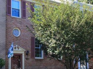 3204 Cantrell Ln, Fairfax, VA 22031