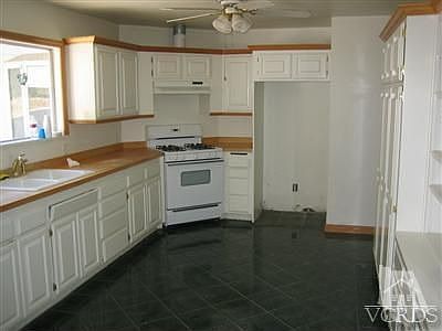 2nd image of 453 Cameron St