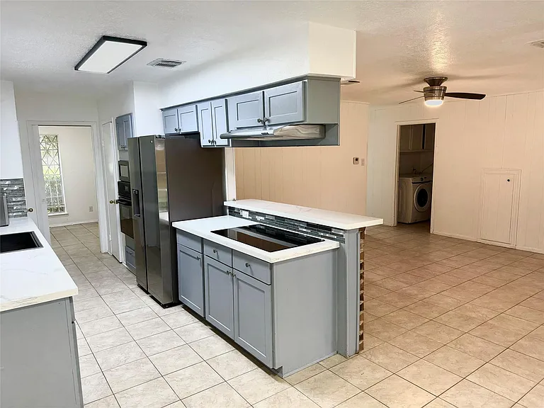 7015 Pyron Way — Photo 8