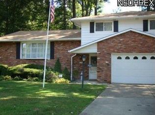 15264 Hemlock Ln, Middleburg Heights, OH