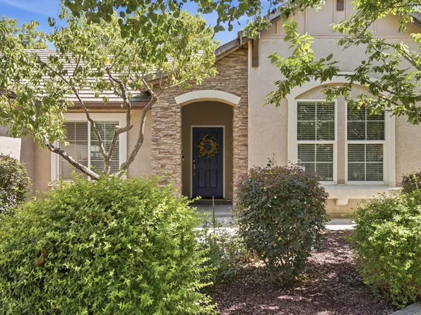 3628 N Vickie Court, Visalia, CA 93291