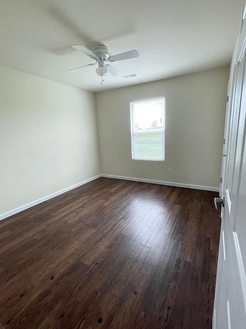 2 Bedroom | 2 Bathroom | Duplex — Photo 4