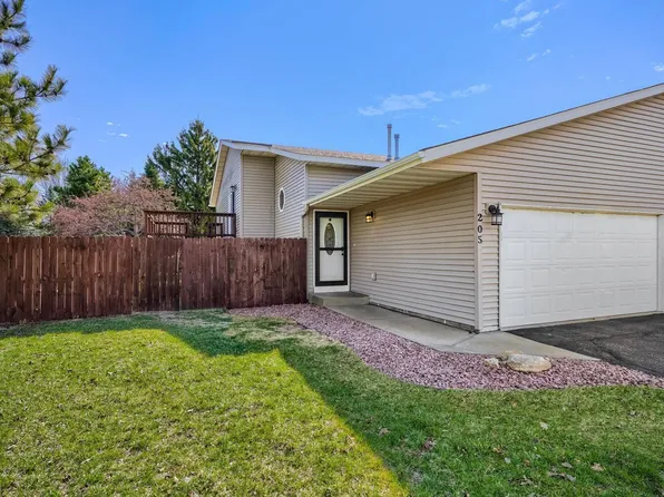 205 Tiffany Dr, Hastings, MN 55033