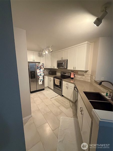 3rd image of 1500 S 18th Street #D201
