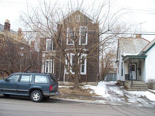1st image of 1221 1st Ave