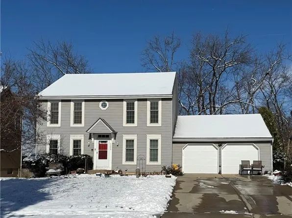 9220 W 116th St, Overland Park, KS 66210