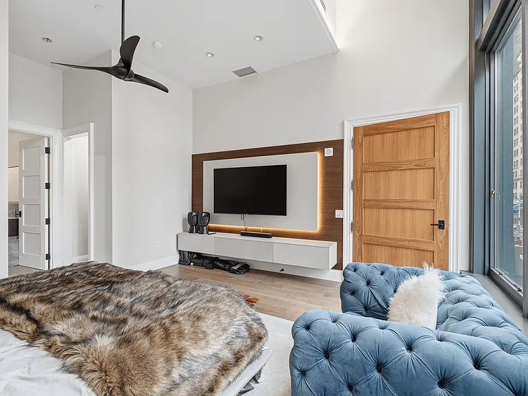 824 Liberty Ave #201 — Photo 21