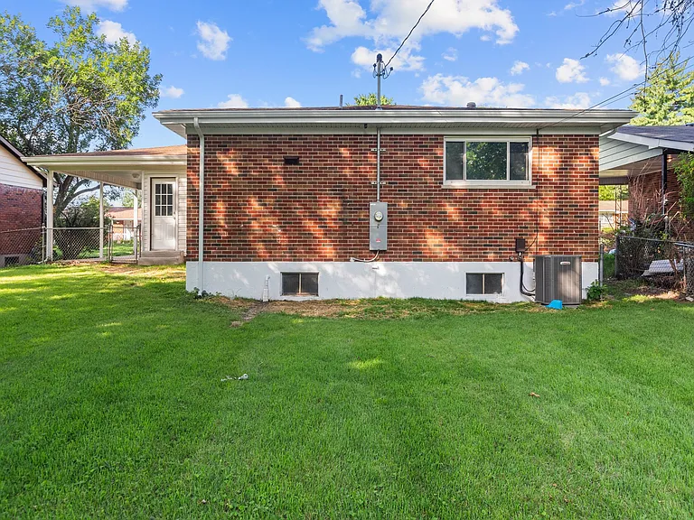 545 Patterson Ln — Photo 24