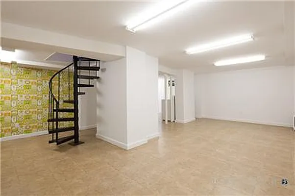 Sold by Triumph Property Group | media 10
