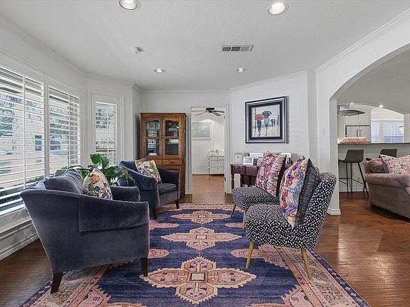 5th image of 4617 Cloudview Rd