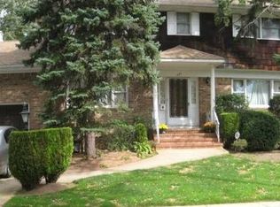 577 Riverside Dr, Hillside, NJ 07205