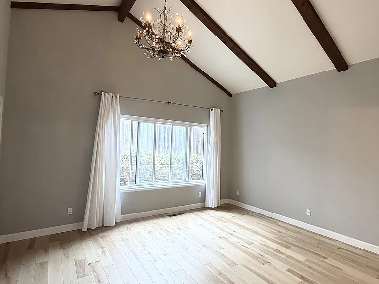 5427 Yerba Buena Rd — Photo 16