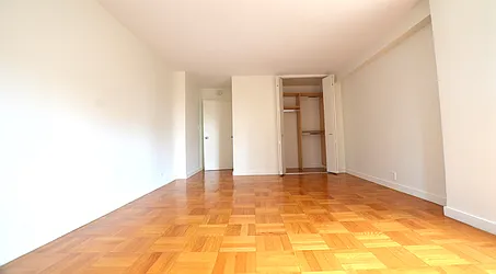 Rented by Manhattan Realty Group