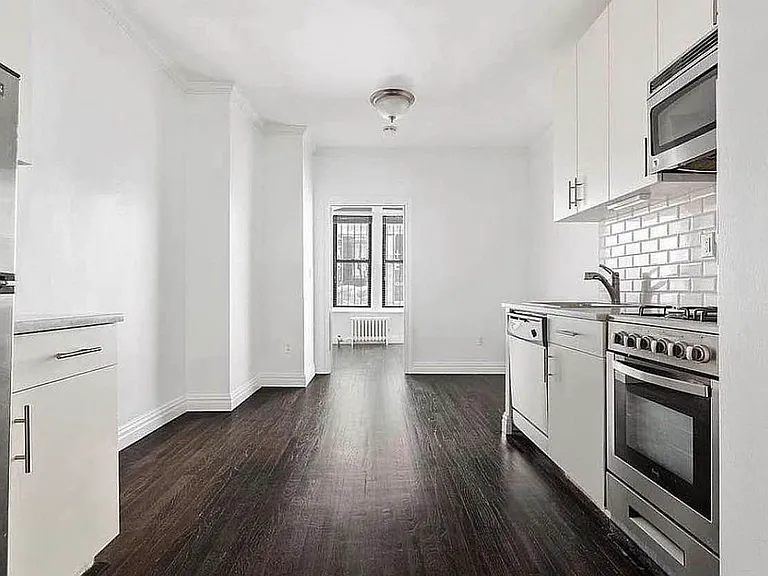 28 W 26th St #2A — Photo 1