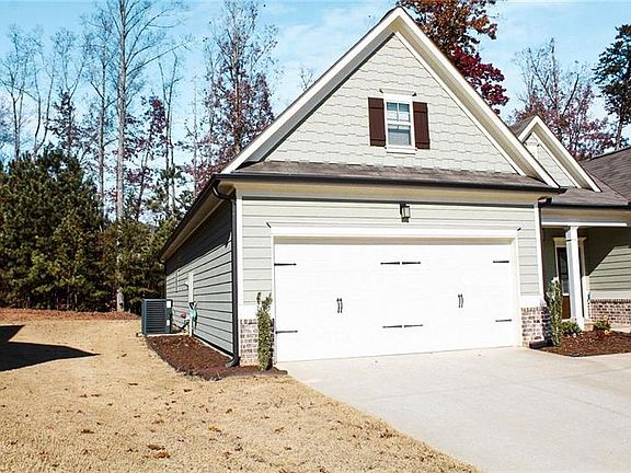 3rd image of 54 Hartwell Ln